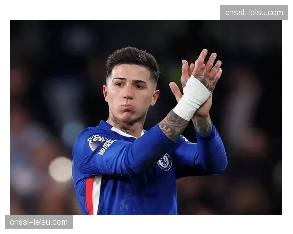 恩佐费尔南德斯长传精准 切尔西中场调度能力将丰富蓝白进攻
